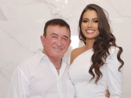 amado-batista-rebate-criticas-por-casamento-com-mulher-mais-jovem:-“precisam-respeitar”