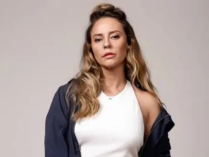 Paolla Oliveira desabafa sobre violência contra mulheres e diz que brasileiras “aprendem a sobreviver”