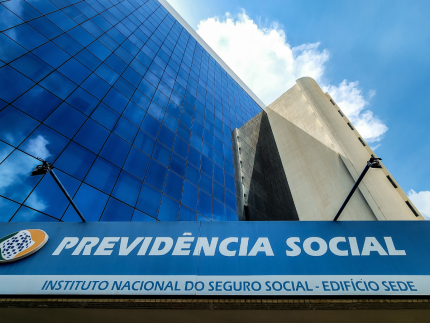 Fraude no INSS: Presidente revela 214 mil respostas sobre descontos em benefícios