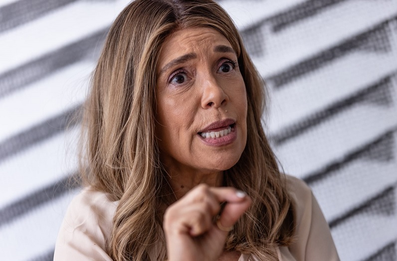 vereadora-do-novo-relata-ameaca-de-atentado-a-faca-na-camara-de-sp