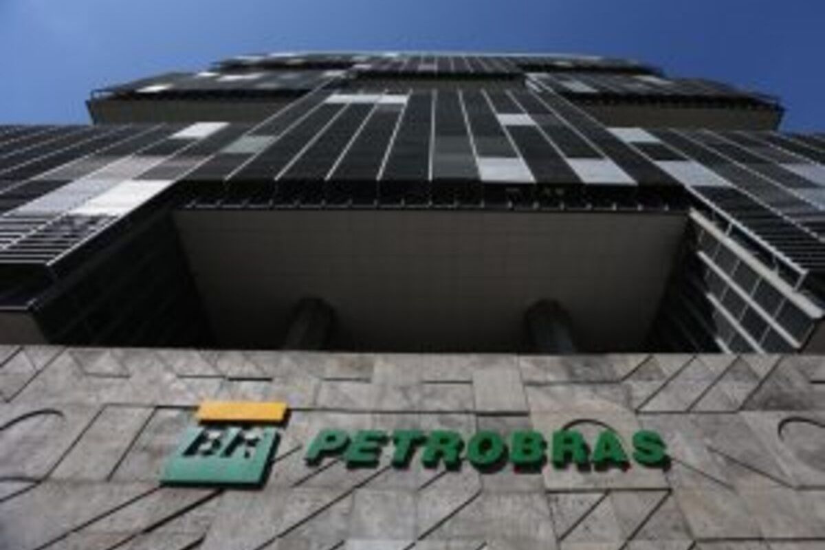 apos-impasses,-petrobras-instaura-novo-modelo-de-teletrabalho