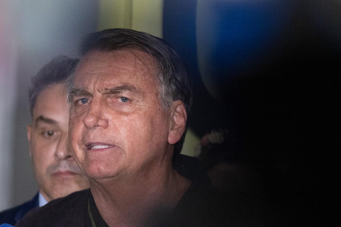 bolsonaro-diz-a-pf-que-enviou-r$-2-milhoes-a-eduardo-nos-estados-unidos