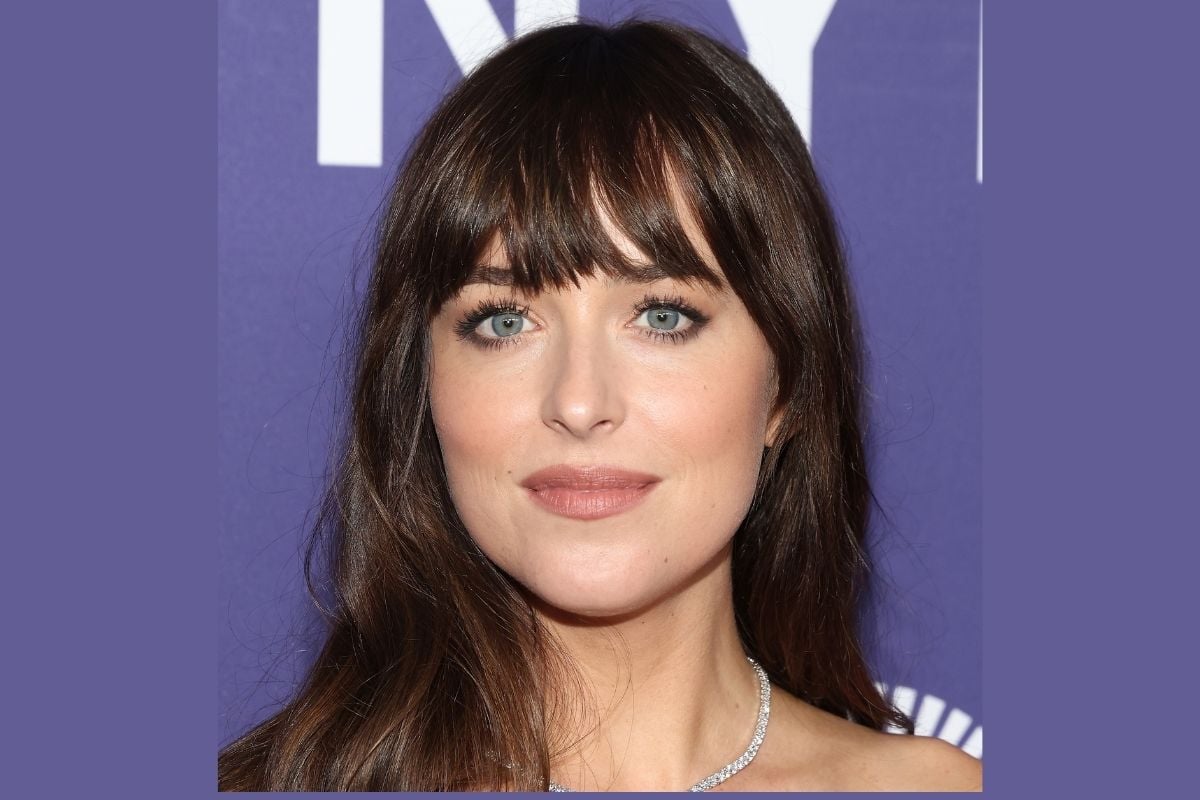 dakota-johnson-diz-que-enviou-coco-de-gorila-para-ex-namorado-de-amiga