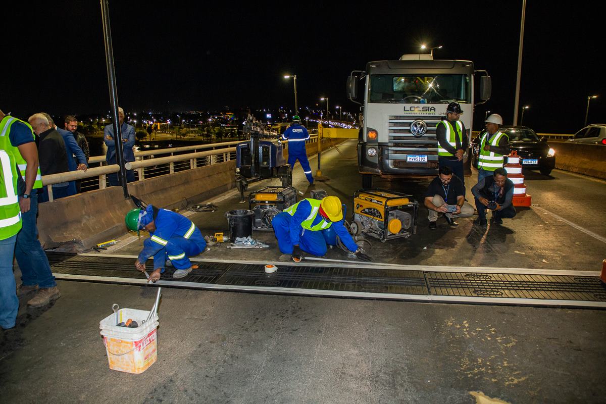 tcdf-inspeciona-obras-de-juntas-de-dilatacao-na-ponte-jk