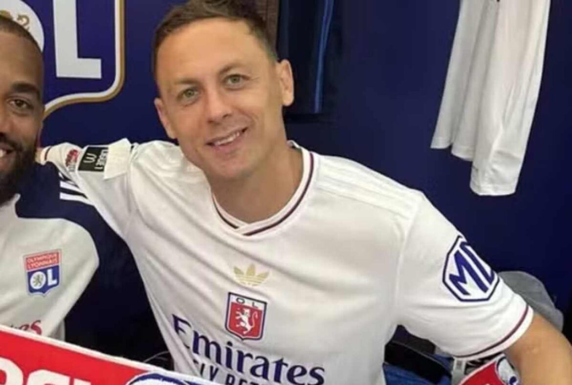 jogador-do-lyon-e-punido-por-cobrir-simbolo-de-campanha-anti-homofobia