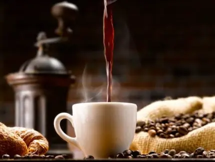 Café ‘Fake’: Como Identificar, Riscos à Saúde e Alternativas Nutritivas