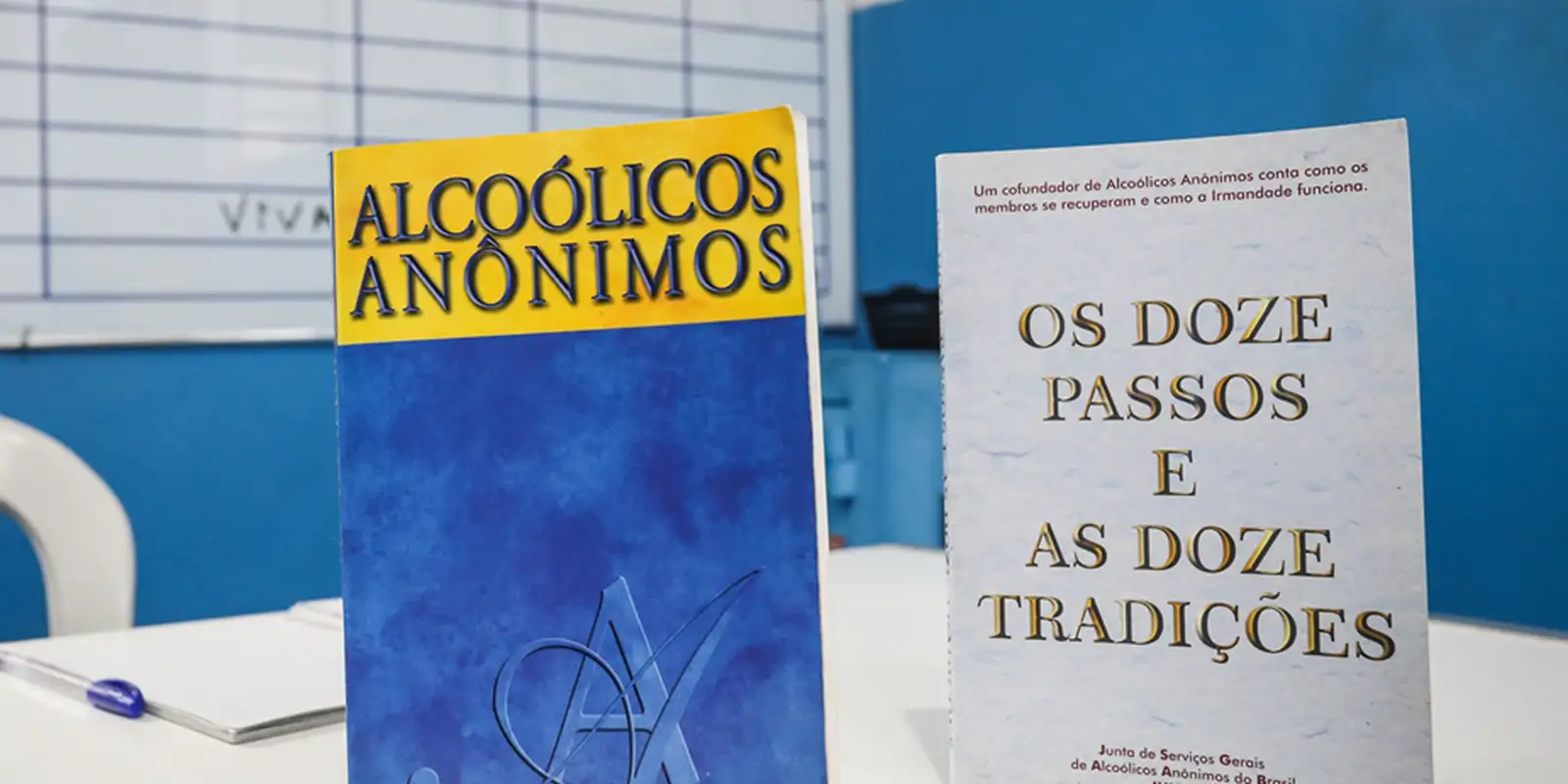 Aos 90 anos, Alcoólicos Anônimos tem maior participação feminina