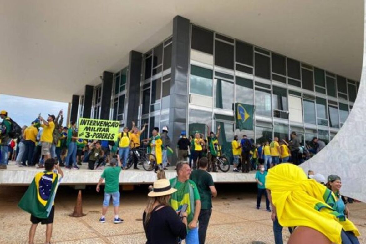 stf-adia-julgamento-de-cupula-da-pmdf-por-suposta-omissao-no-8/1