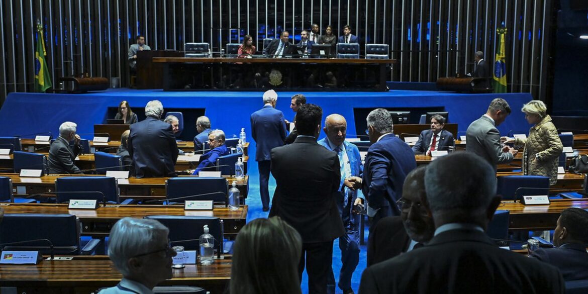 senado-aprova-projeto-que-torna-homicidio-em-escola-crime-hediondo