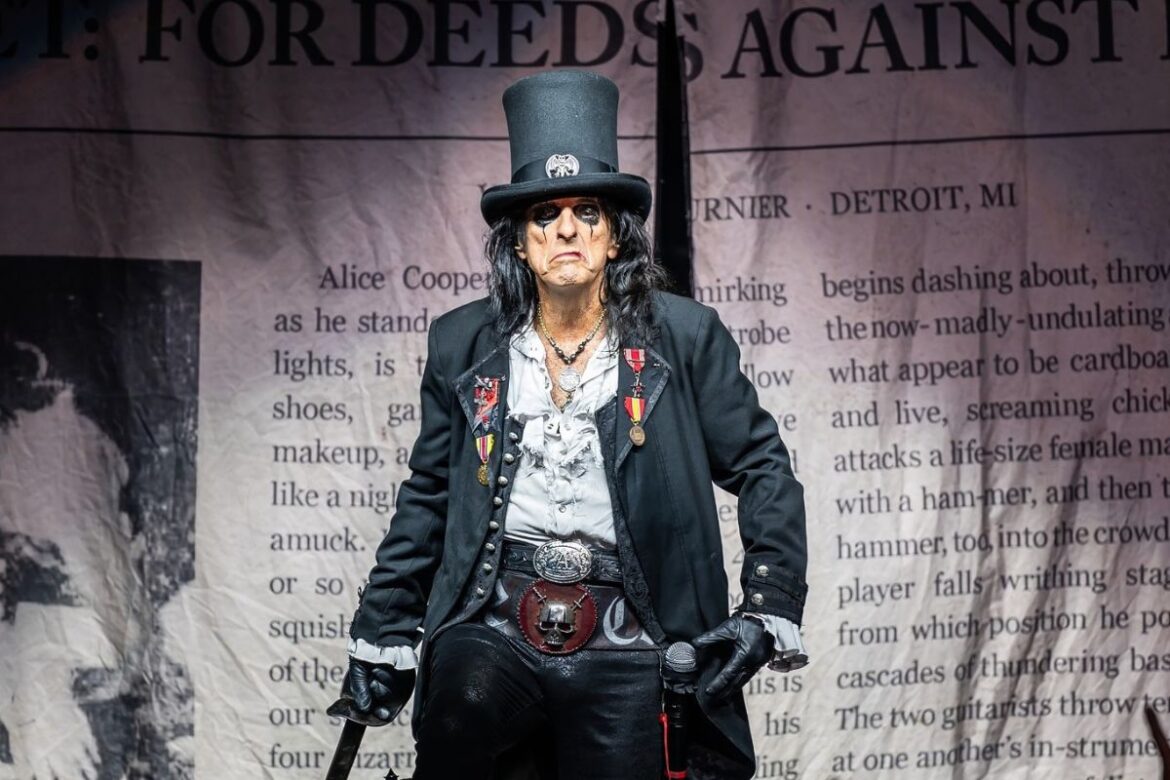 fim-de-semana-em-sp:-alice-cooper,-iza,-feira-do-livro-e-cine-na-praca