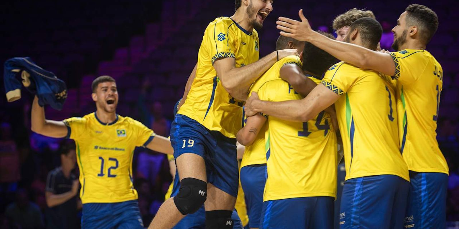 Seleção brasileira assume liderança da Liga das Nações de Vôlei Seleção brasileira assume liderança da Liga das Nações de Vôlei
