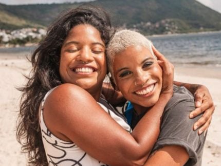 familia-de-brasileira-que-morreu-na-indonesia-soube-da-autopsia-pela-imprensa:-“absurdo”