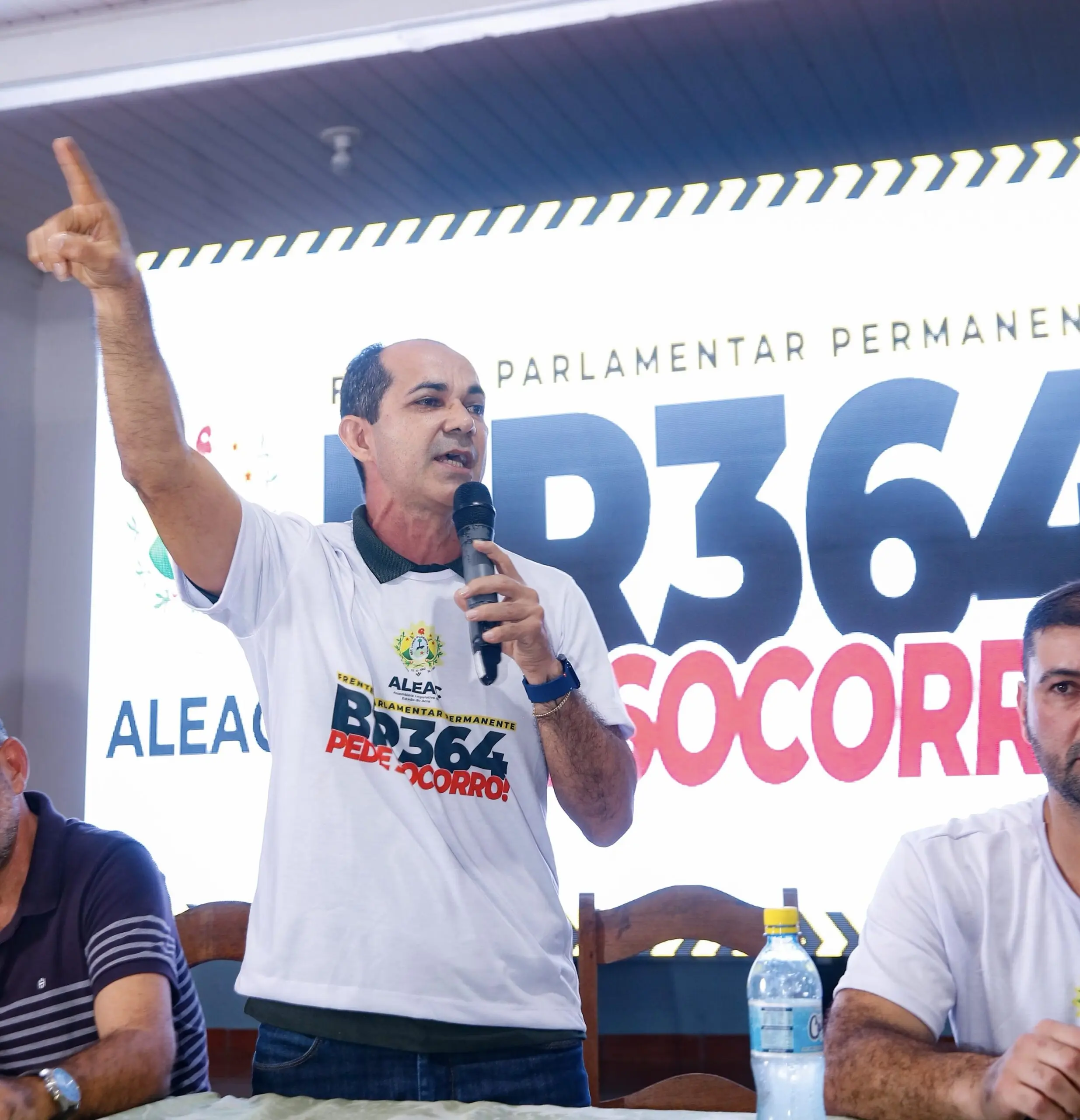 Prefeitura de Cruzeiro do Sul recepciona a caravana “BR-364 pede Socorro”
