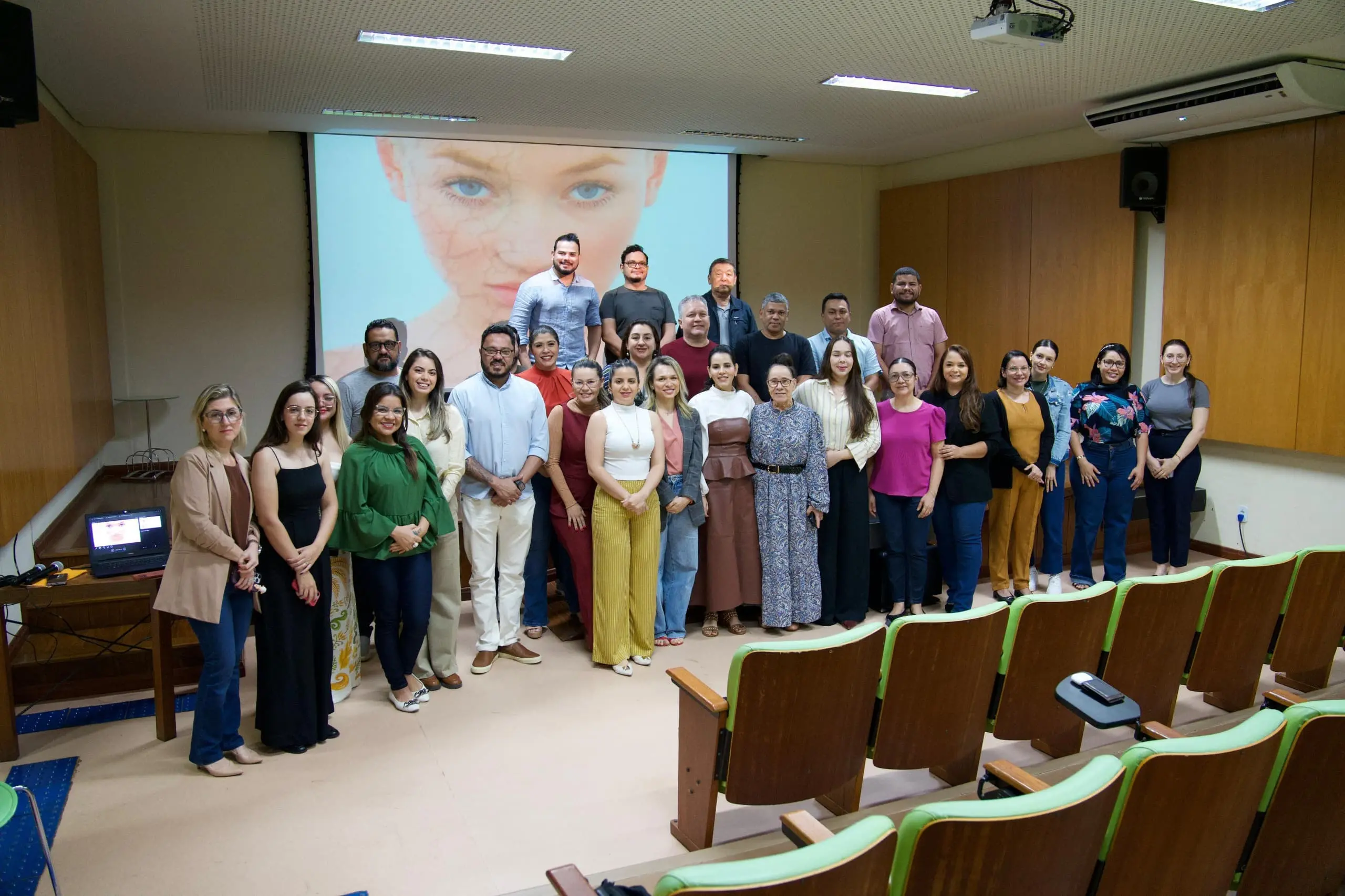 Rio Branco investe na formação de médicos para diagnóstico de câncer de pele na rede básica