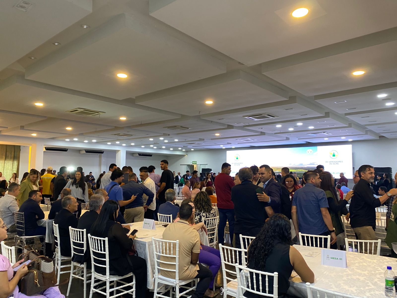 Com presença de 241 parlamentares, governo realiza 1º Encontro de Vereadores do Acre