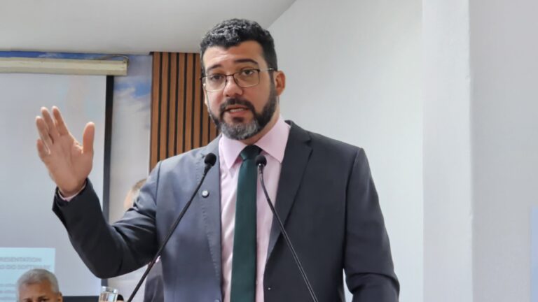 "Vereadores já ganham muito bem", diz Kamai sobre aumento do auxílio-saúde