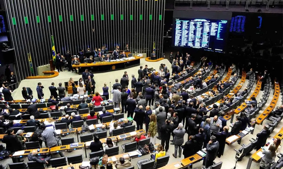 Número de deputados do Acre não aumenta, mesmo com PL aprovado no Congresso