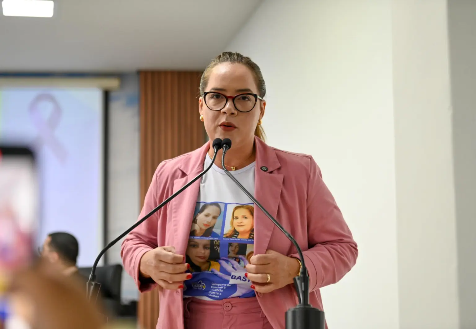Vereadora repudia feminicídios no Acre e propõe criação de mapa da violência