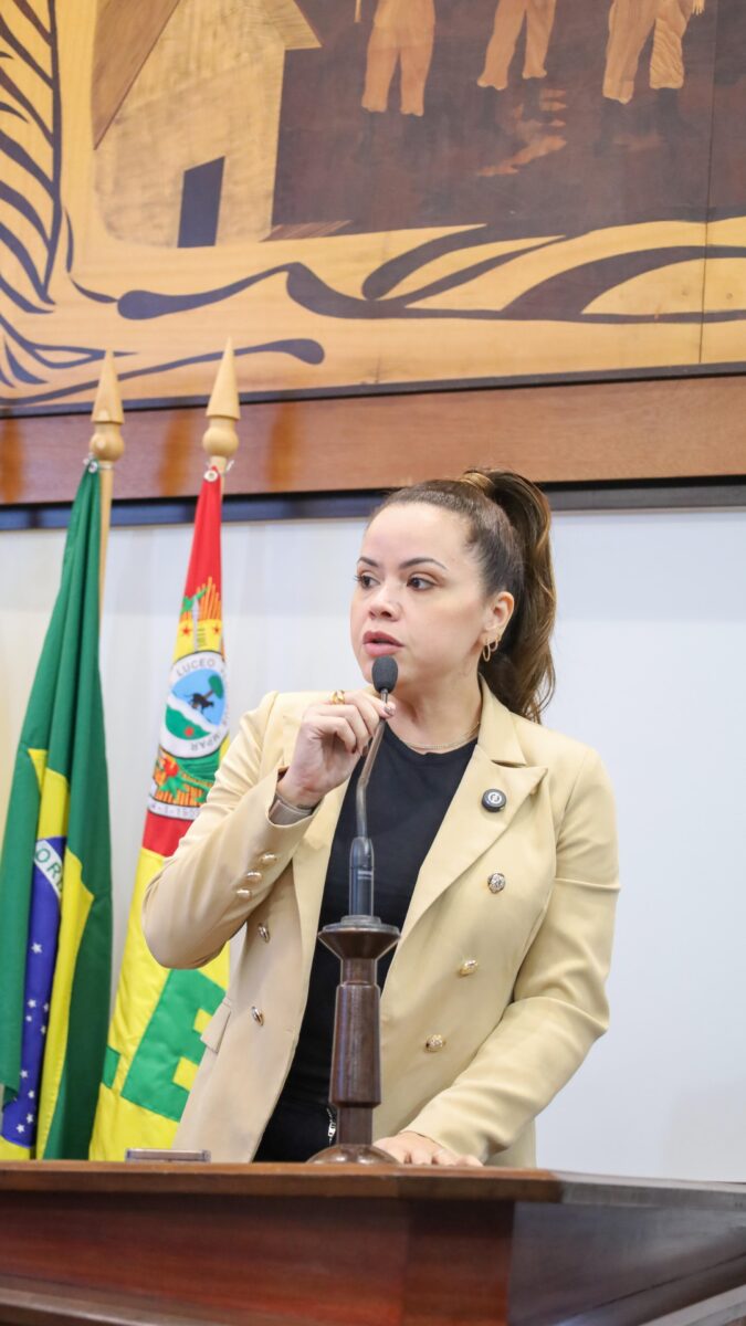 “Acre vai padecer se o campo morrer”, alerta Michelle Melo em audiência sobre embargos ambientais na Aleac