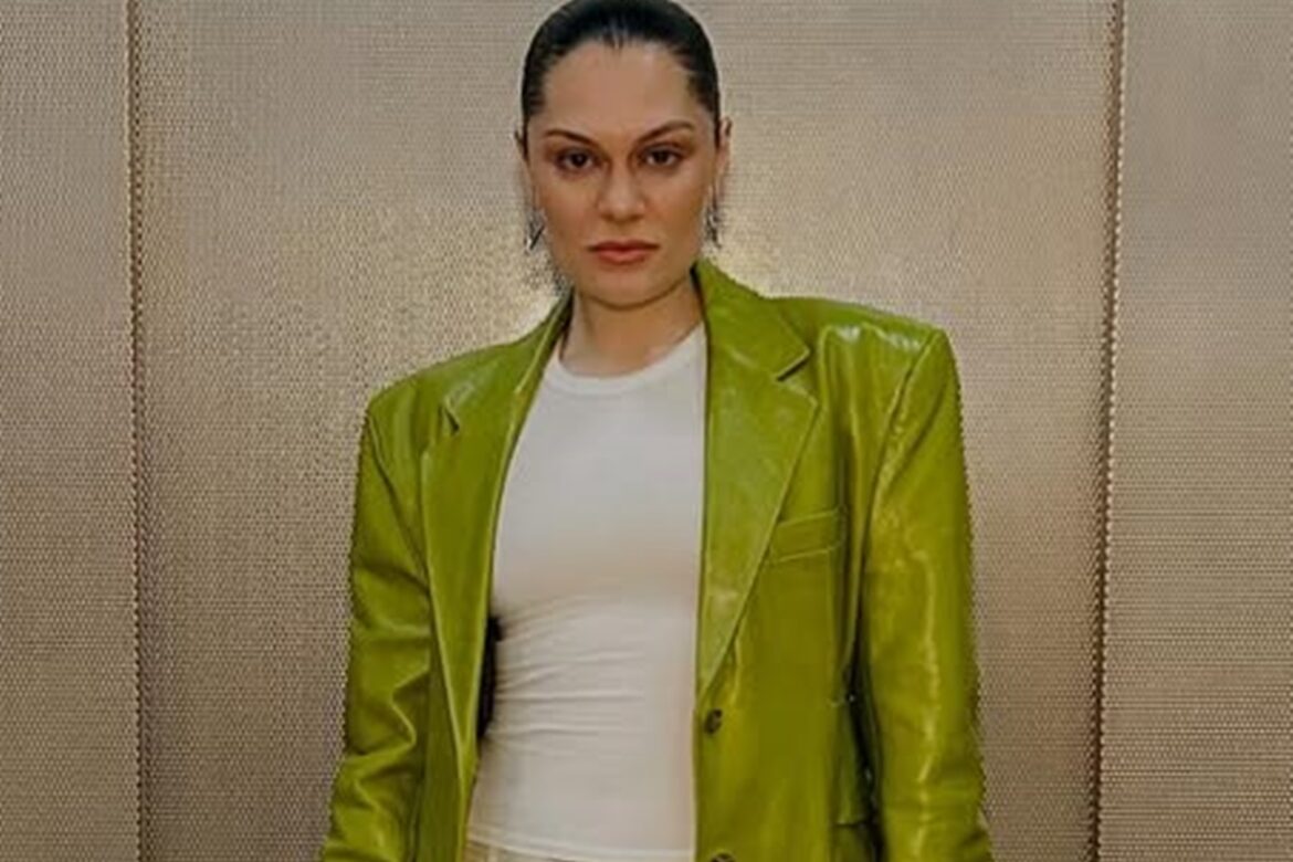 jessie-j-atualiza-estado-de-saude-apos-cancer-e-remocao-da-mama