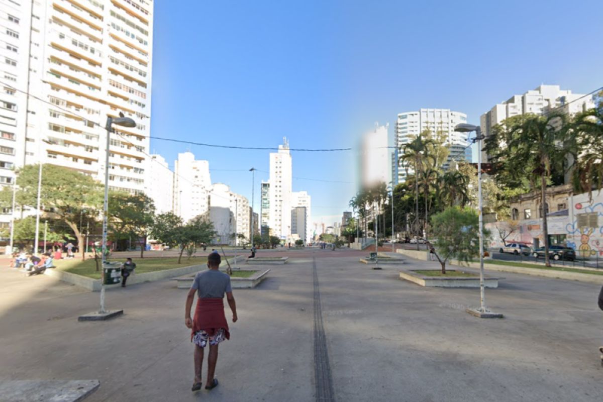 granada-e-encontrada-na-praca-roosevelt,-na-regiao-central-de-sp