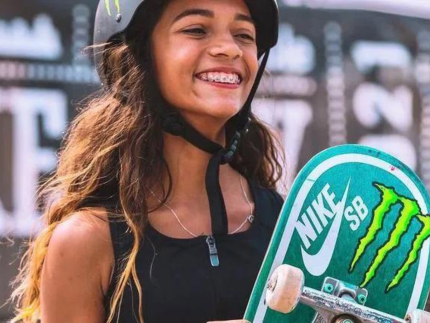 Rayssa Leal brilha na final e conquista o título da etapa de Brasília da SLS