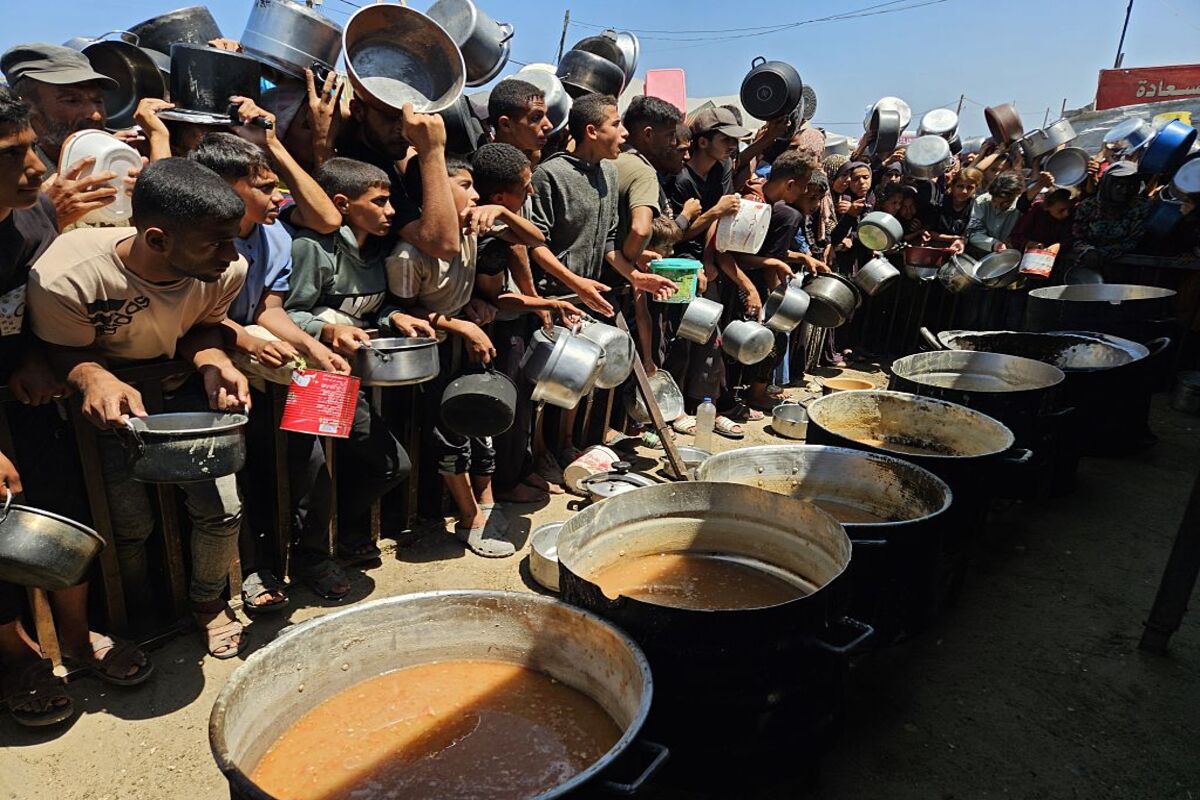 gaza:-mais-de-30-paises-se-reunem-para-debater-medidas-contra-israel