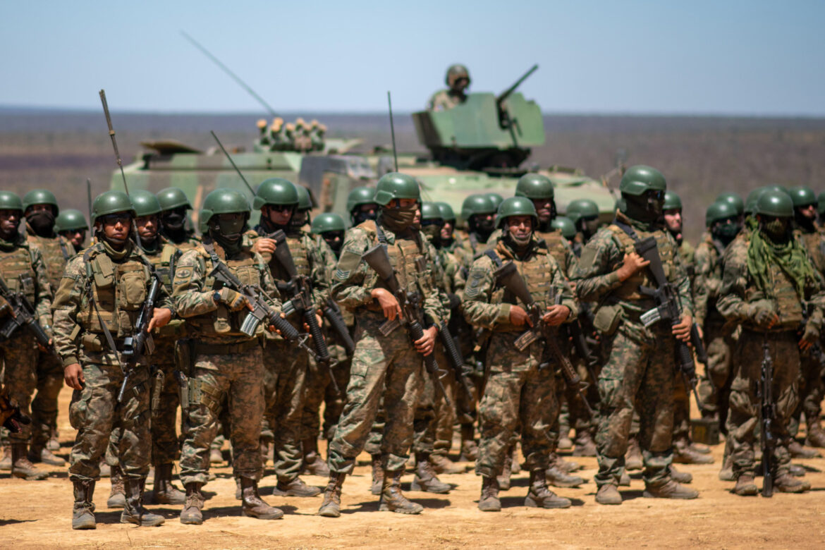 senado-aprova-aumento-de-militares.-impacto-e-de-r$-8,3-bi-em-2-anos