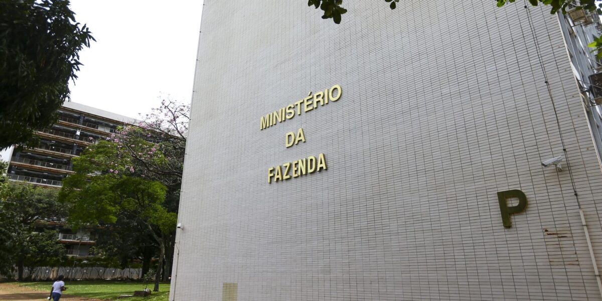 decisao-de-moraes-fara-governo-deixar-de-arrecadar-r$-450-mi-neste-ano