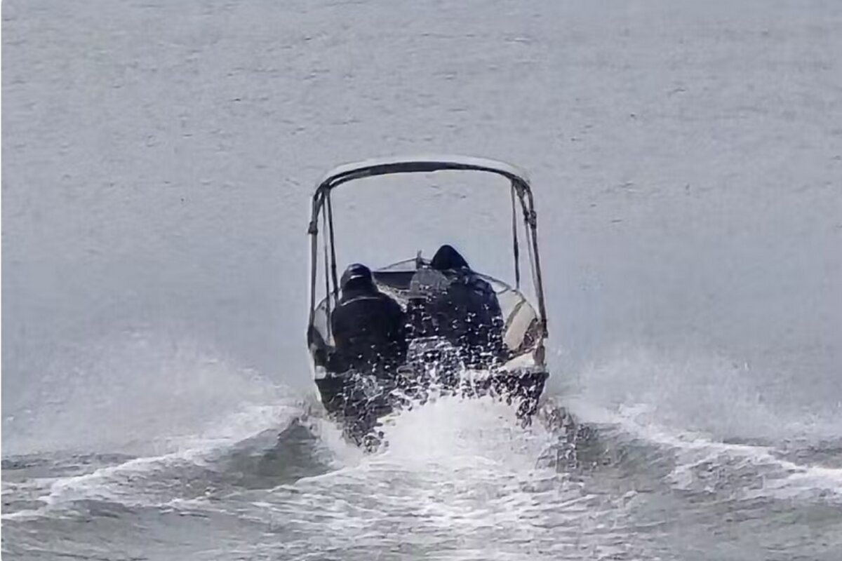 execucao-de-bicheiro-em-sp-teve-fuga-cinematografica com lancha