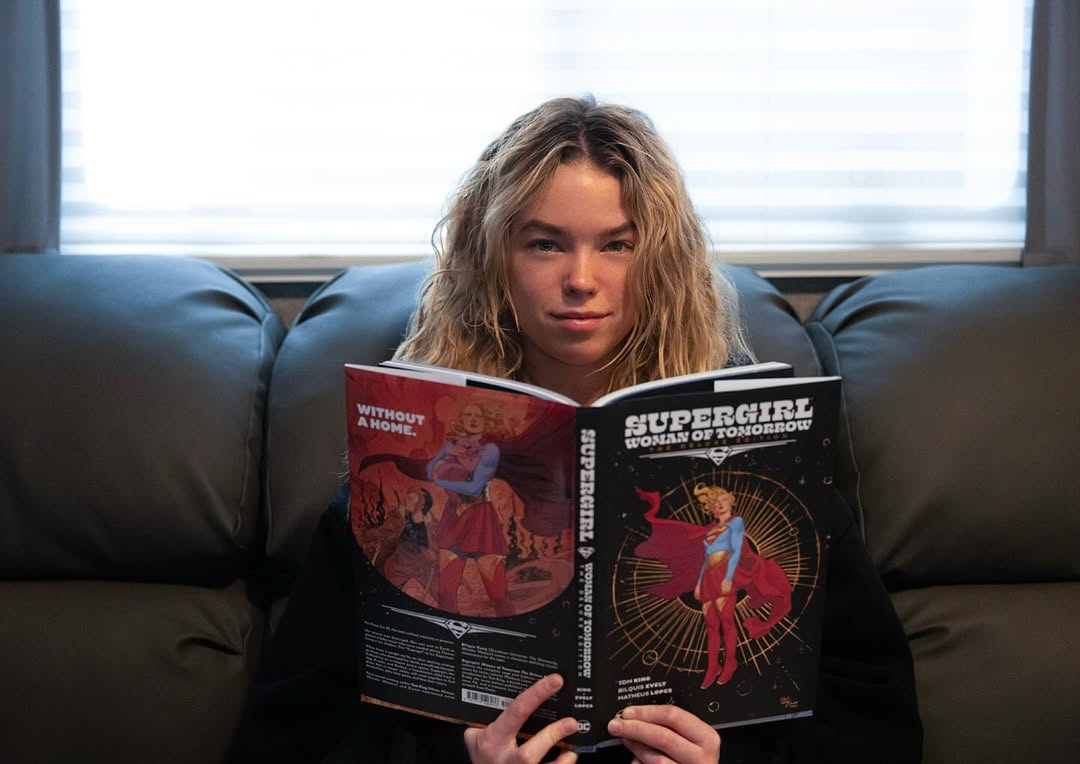 “supergirl”:-proximo-longa-da-dc-ganha-primeiro-poster