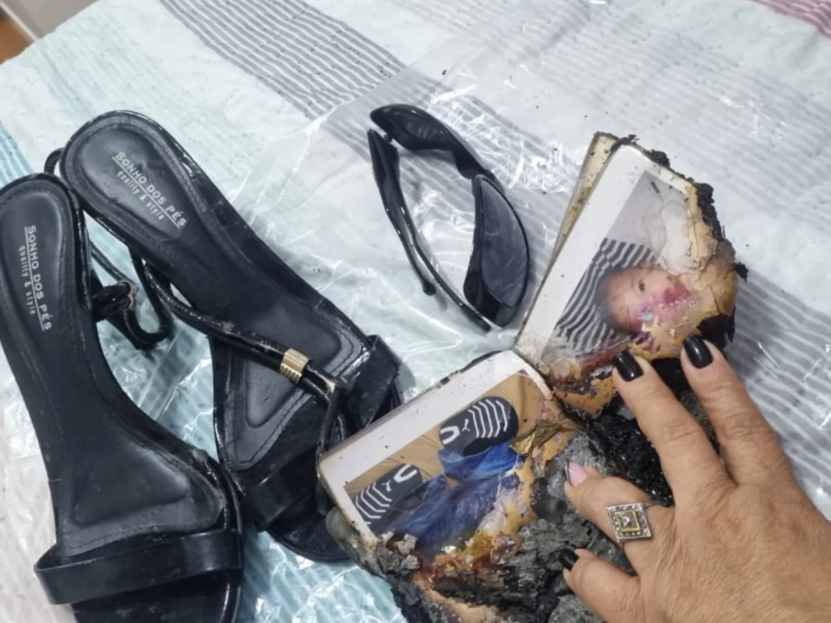 Mãe de Eliza Samudio recebe pertences usados pela filha no dia do assassinato e desabafa