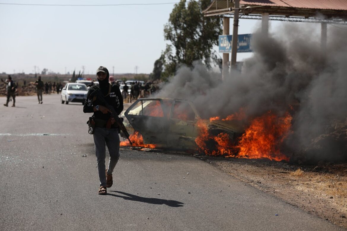 siria:-presidente-interino-anuncia-cessar-fogo-imediato-em-sueida