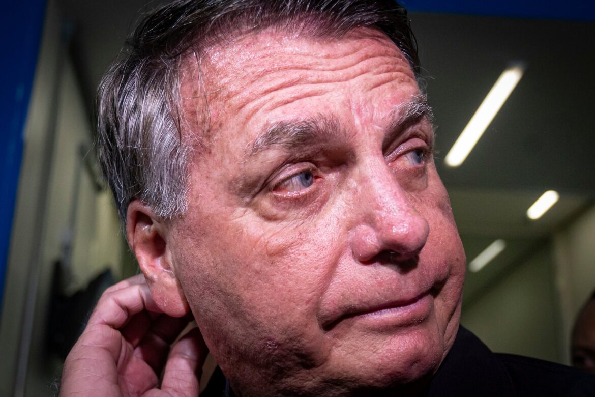 quaest-mostra-polarizacao-nas-redes-sobre-acao-da-pf-contra-bolsonaro