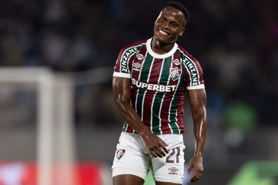 presidente-do-fluminense-revela-investida-do-palmeiras-por-arias