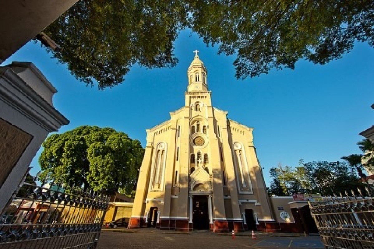 apos-assalto,-padre-pede-que-fieis-evitem-usar-aliancas-nas-missas