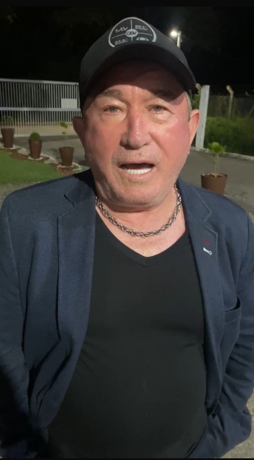 amado-batista-quer-voltar-para-fazer-show-na-bahia;-prefeitura-diz-nao-fazer-mais-sentido