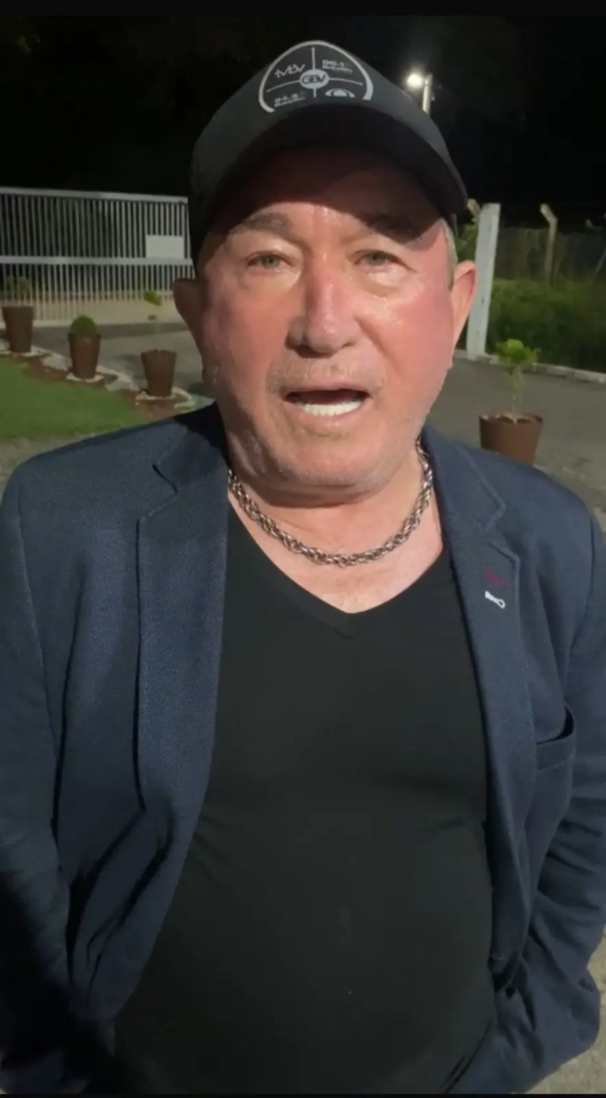 Amado Batista quer voltar para fazer show na Bahia; Prefeitura diz não fazer mais sentido