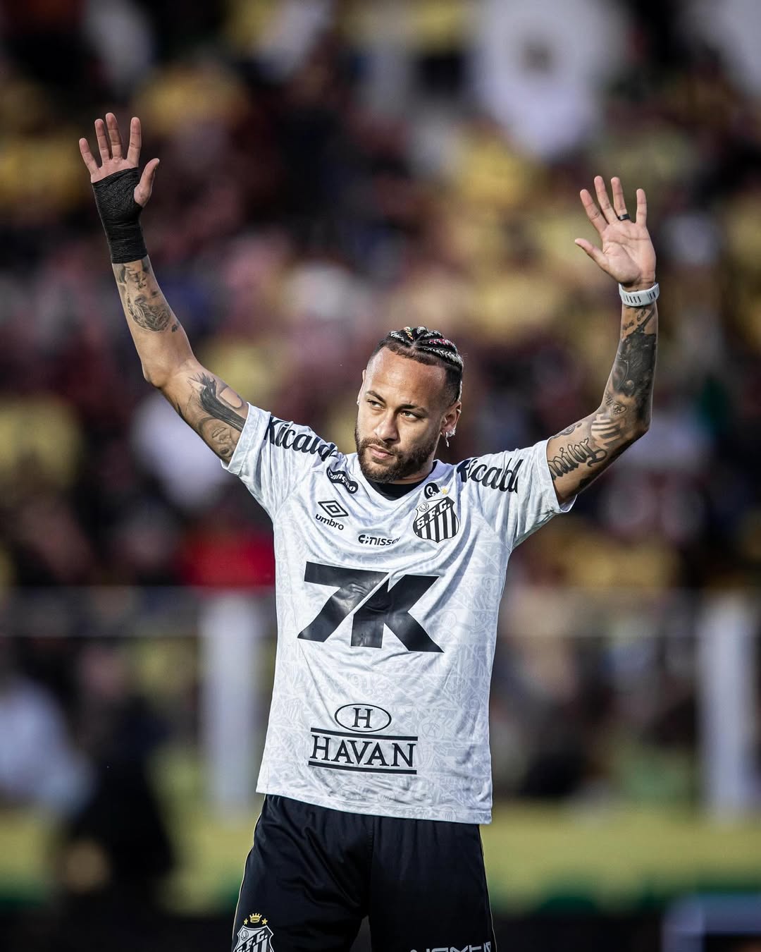 “ja-falei-300-vezes”,-responde-neymar,-irritado-com-pergunta-de-reporter