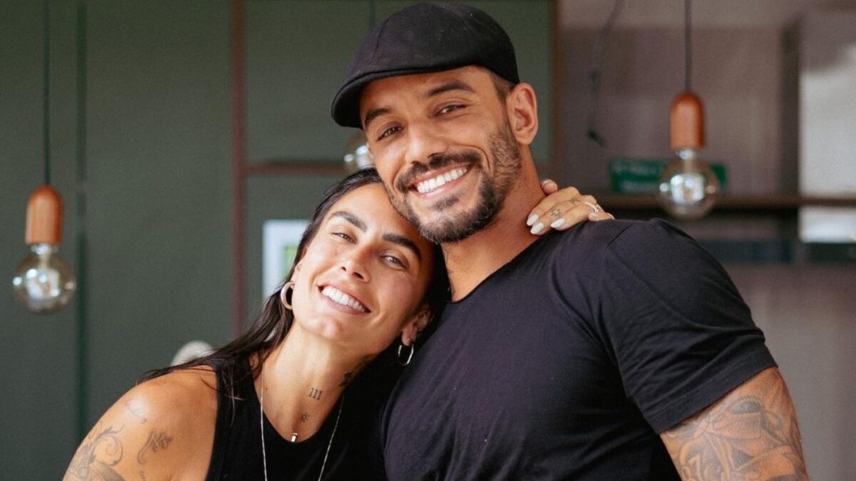 gravida-de-gemeos,-clara-maia-tirou-os-caes-de-casa-por-seguranca