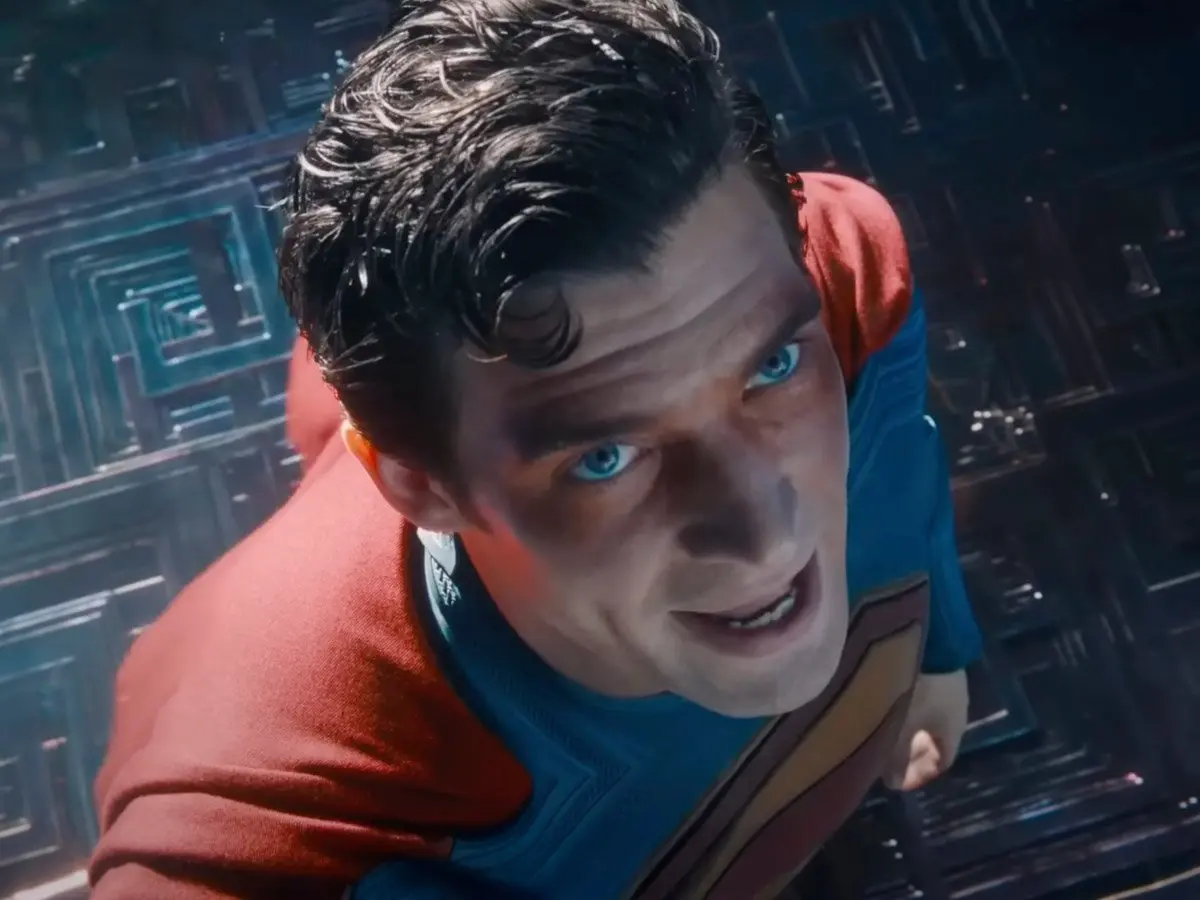 Superman e sua cueca icônica: O motivo do super-herói usá-la por cima da calça