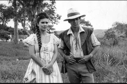 afastado-da-tv,-gracindo-junior-aparece-em-reencontro-com-maite-proenca