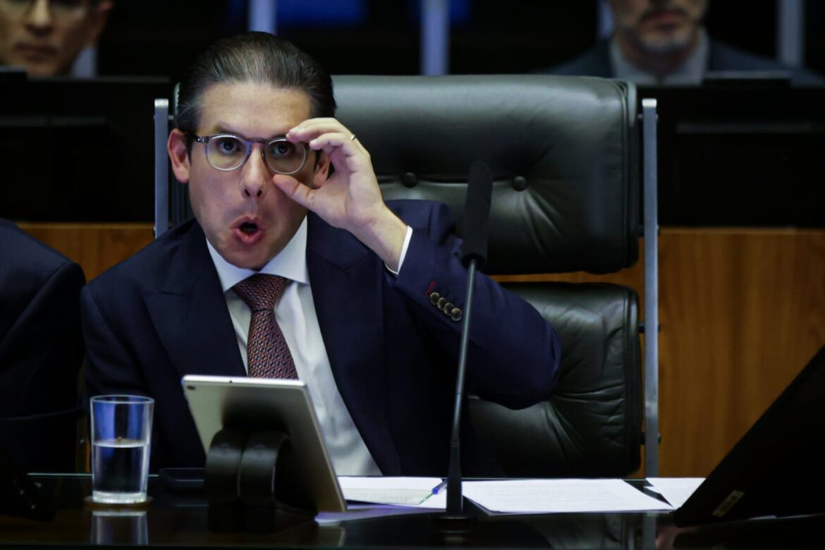 apos-veto-a-comissoes,-bolsonaristas-prometem-“radicalizar”-com-motta