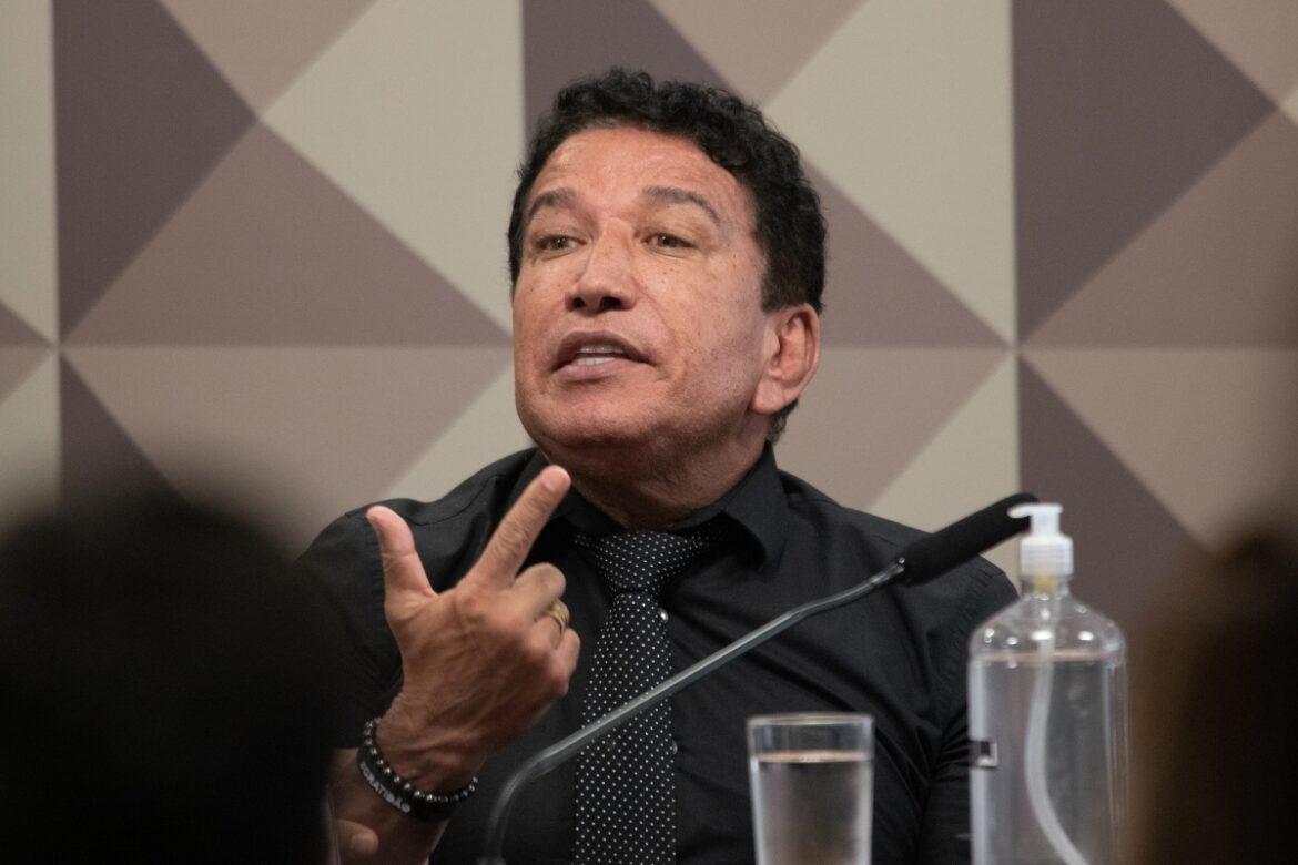 “sou-amigo-da-vida-e-da-morte”,-diz-magno-malta-sobre-bolsonaro