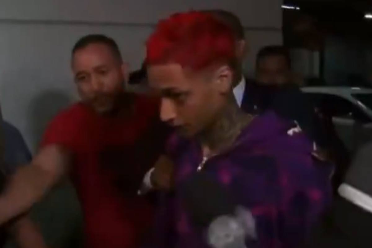 video:-assista-ao-momento-em-que-oruam-se-entrega-a-policia