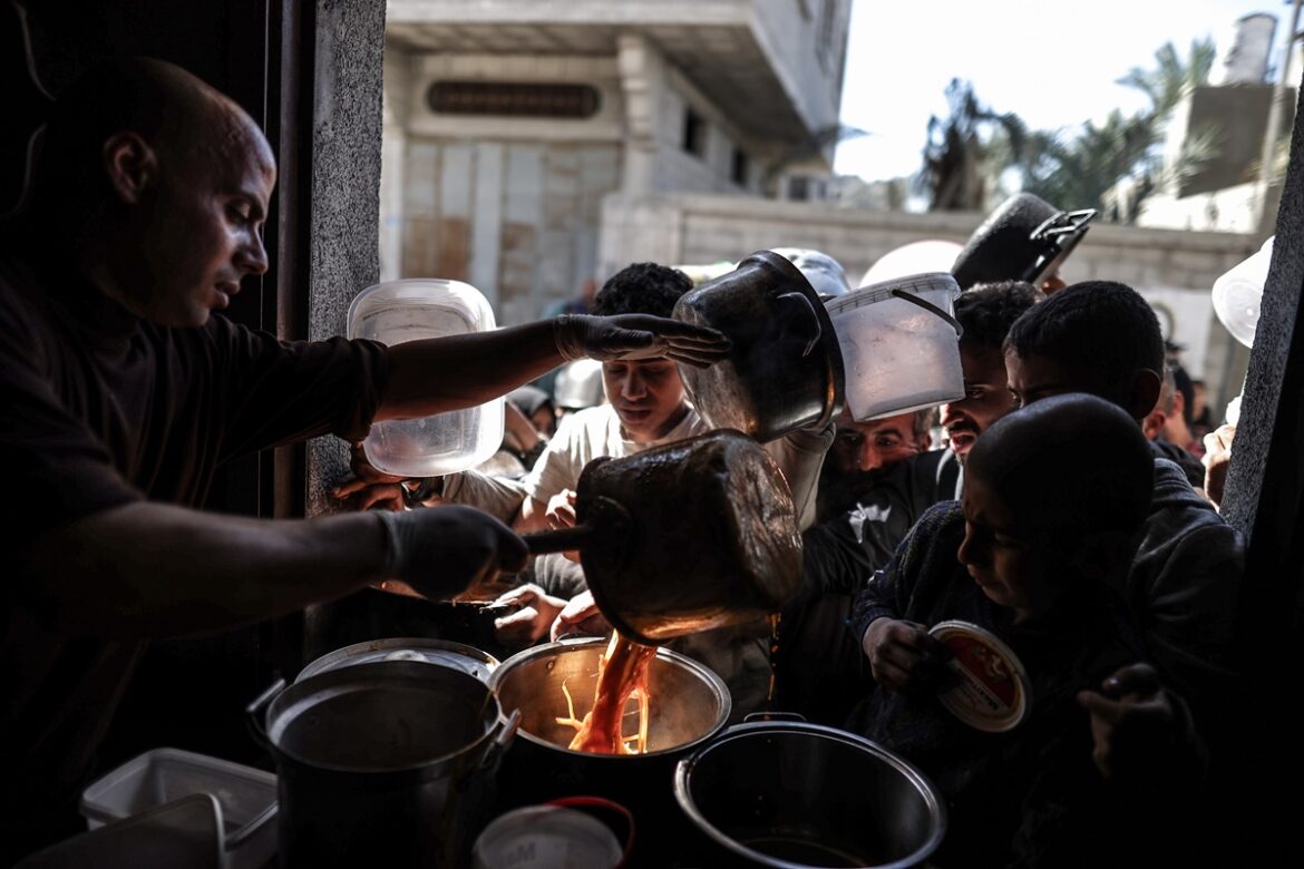 gaza:-mais-de-100-organizacoes-humanitarias-alertam-para-fome-em-massa