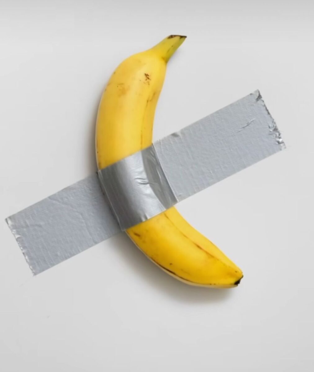 visitante-devora-“banana-mais-cara-do-mundo”-exposta-em-museu-na-franca