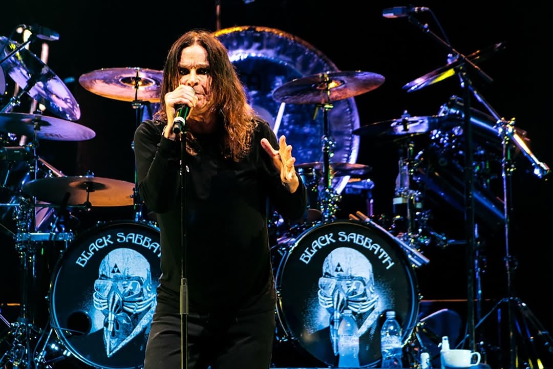 antes-de-morrer,-ozzy-osbourne-foi-socorrido-por-uti-aerea,-diz-site