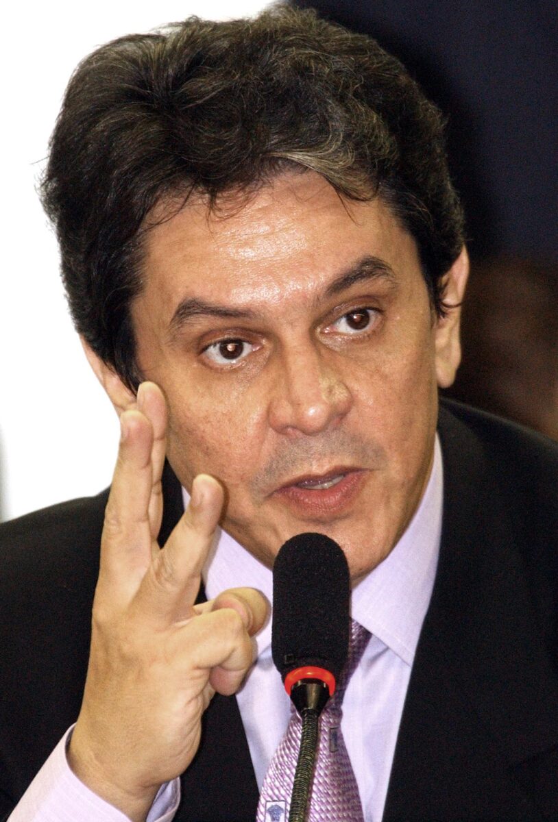 ha-vinte-anos-–-roberto-jefferson,-o delator em-apuros