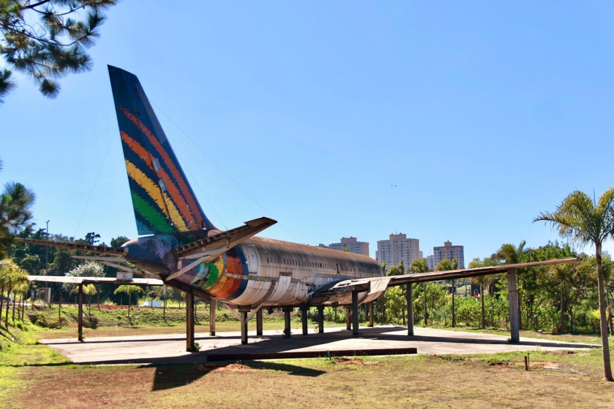 veja-imagens-ineditas-por-dentro-do-famoso-aviao-de-taguatinga